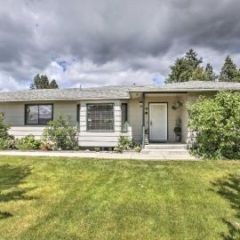 Sunny Home w/ Patio < 10 Mi to Lake Coeur d'Alene