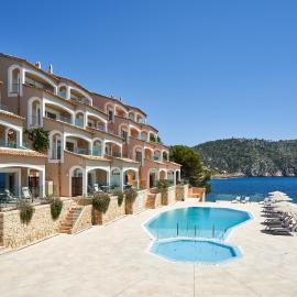 Bahia Suites Camp de Mar โรงแรมในกัมป์ เดอ มาร์