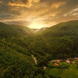 Medve Desag Ursul, Hotel in Sub Cetate