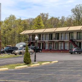 Econo Lodge Inn & Suites Lake Harmony - Pocono Mountains Area, Hotel in White Haven