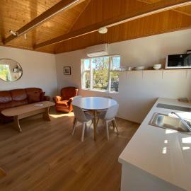 Ábót - Riverside Cottage, hotel u gradu Egilstadir