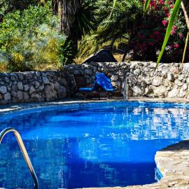 Casas Rurales Los Algarrobales、エル・ガストルのホテル