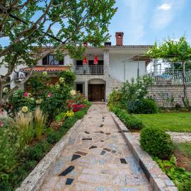 Apartment Vinez by 22Estates, hotel sa Labin