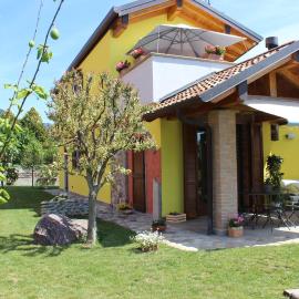 Due Lune B&B, hotel u gradu Almenno San Salvatore