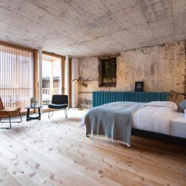TREMONDI - Boutique BnB، فندق في Quarten