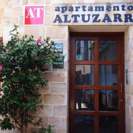 Apartamentos Rurales Altuzarra, Hotel in Ezcaray