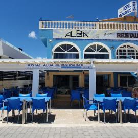 Hostal Alba – hotel w mieście La Mata