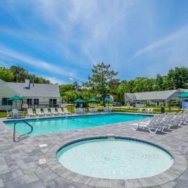 Brewster Green Resort, מלון בברוסטר