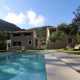 Theonymfi Luxury Villas