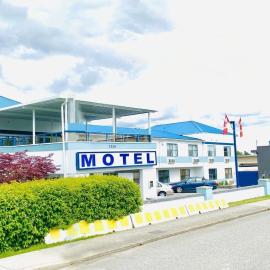Happy Day Inn، فندق في برنابي
