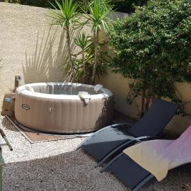 Petite maison au calme garrigue et mer Montpellier, hotel u gradu 'Teyran'