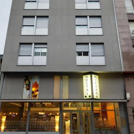 Hostal Nirvana، فندق في بونفيراذا