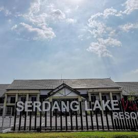 SERDANG LAKE VIEW RESORT, hotel in Sungai Kechil
