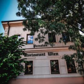 Restaurant Pansion Wien, hotel in Čierny Brod