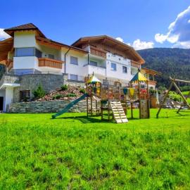Residence Stefansdorf, hotel in Brunico