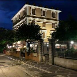 Hotel Iris Crillon, hotel din Fiuggi