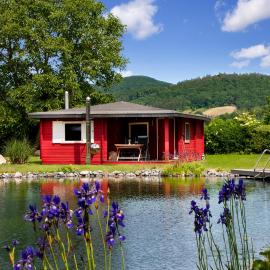 Romantic Wooden Lodge,Sauna,Schwimmteich,alleinstehend,absolut ruhig, hotel em Hessisch Oldendorf