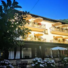 Albergo Al Pescatore, hotel en Brenzone sul Garda