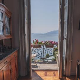 Villa Selva Luxury Lakeview Apartment, khách sạn ở Ghiffa