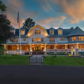 The Inn at Thorn Hill、ジャクソンのホテル