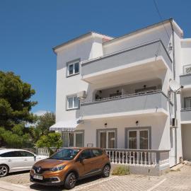 Apartments Lovrić, hotel u Vodicama