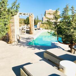 Milo Milo Suites, hotel em Mandrakia