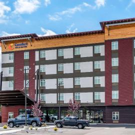 Comfort Inn & Suites Lakewood by JBLM、レイクウッドのホテル