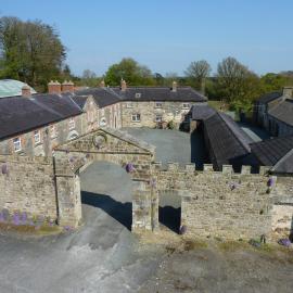 Castlehamilton Cottages and Activity Centre, khách sạn ở Cavan