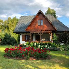Dom w Gruszkach - Puszcza Białowieska, khách sạn ở Narewka
