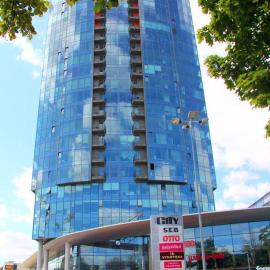 Helios Luxury apartment in Vilnius skyscraper، فندق في فيلنيوس