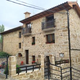 La Casa de las Tinas, hotel in Sajazarra