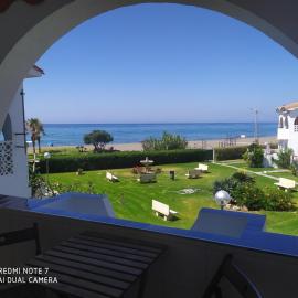 BUNGALOW CHARO, hotel v destinácii Torre de Benagalbón