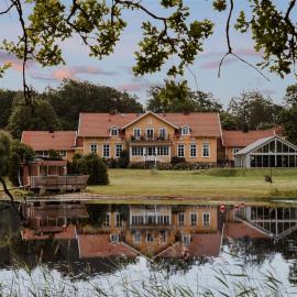 Toftaholm Herrgård, hotel v mestu Lagan