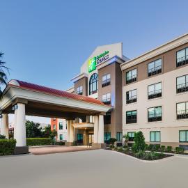 Holiday Inn Express & Suites San Antonio NW near SeaWorld by IHG, hotel in San Antonio