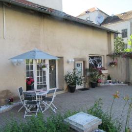La belle endormie - appartement B, hotel v destinaci Fénétrange