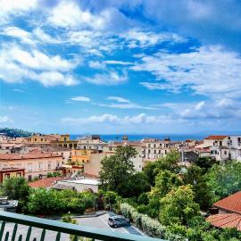 Sunset Home Sorrento, готель у Сорренто