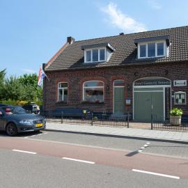 Gastenverblijf 't Smedenhuys, hotel en Maasbracht