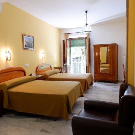 Hotel Central, ξενοδοχείο σε Lanjarón