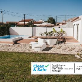 Casa dos Junqueiros - Countryside Guest House, hotel in Caldas da Rainha
