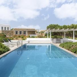Mykonos Unique Villas โรงแรมในคาลาฟาติส