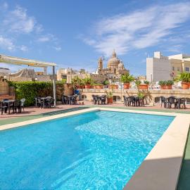 Mariblu Hotel, מלון בXewkija