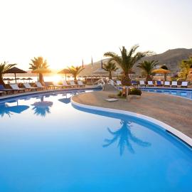 Far Out Village Hotel, hotel v destinaci Mylopotas