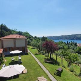 Agriturismo Podere Nigriano, хотел в Сало