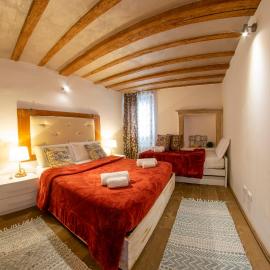 Marconi Rooms Alloggio Segreto, hotel in Verona