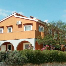 Apartman Perci Vrh, Hotel in Tar