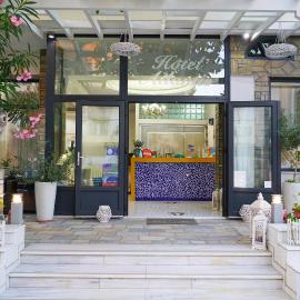 Hotel Atlantis, מלון בנאה קאליקראטיה