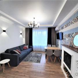 2 BDR apartment near Central Park, Center, hotel in Kharkiv
