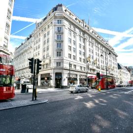 Viesnīca Strand Palace Londonā
