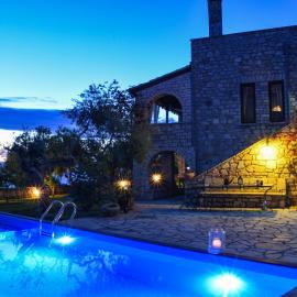 Majestic Chateau - Spectacular Seascapes & Pool