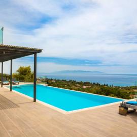 New Villa Blue with private pool at Trapezaki, хотел в Кефалония